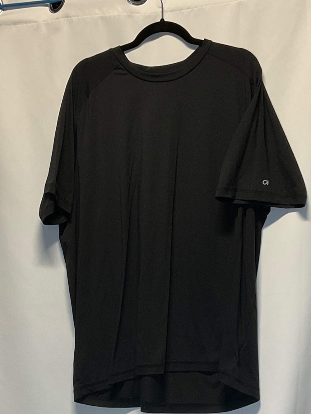 Men's Black Performance Crew Neck Shirt - Athletic Fit